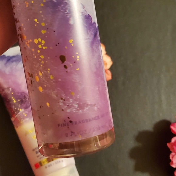 Bath & Body Amethyst WavesCollection. Spray & Body Cream - Picture 3 of 6